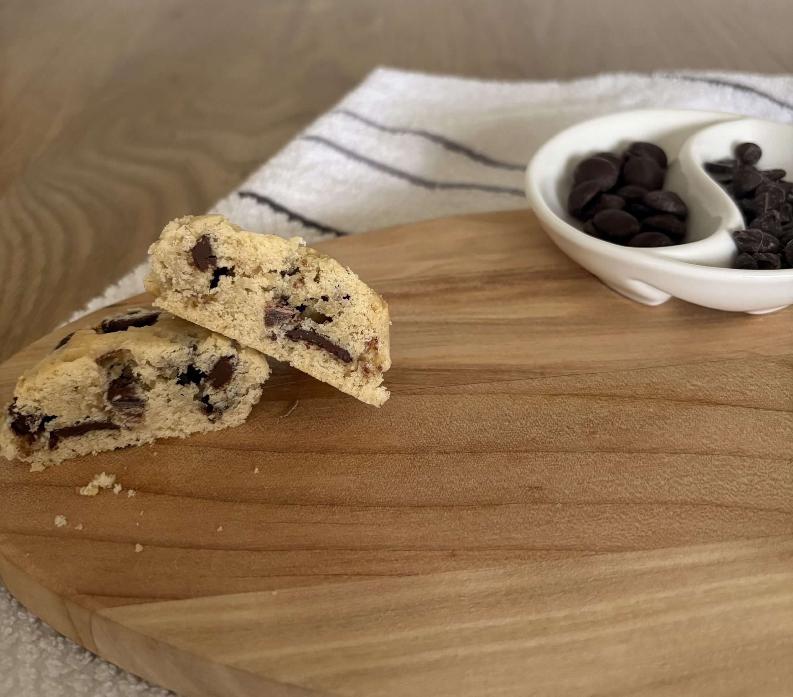 The Classic Crumble (10 Cookies) - Image 2